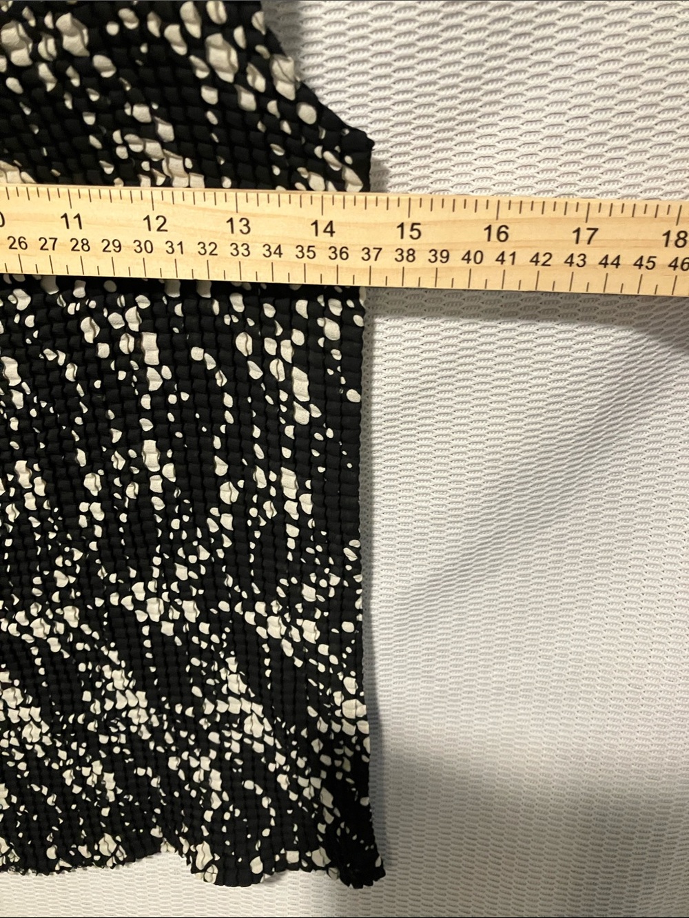 NICOLA Black and White Smocked Dot-Print Tank Top - Picture 4 of 6